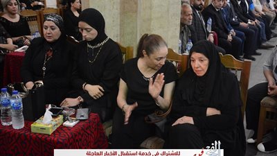 شيرين في عزاء محمد نجم بعمر مكرم (صور)