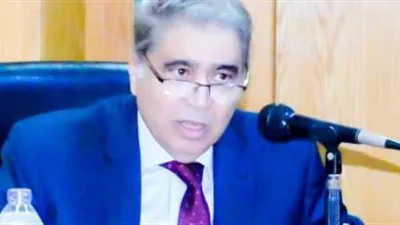 محافظ المنيا يوجه بالتحقيق في واقعة تأخر توزيع أوراق امتحان اللغة العربية بـ 4 لجان