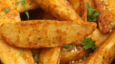 بطاطس مقلية بالتتبيلة.. اكتشفي سر الخلطة 