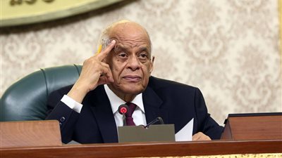 رئيس البرلمان لنائب: 