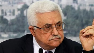 الرئيس الفلسطيني: نطالب الجميع بإدانة استهداف مطار أبها