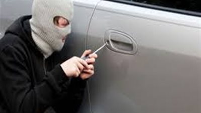 إحباط محاولة سرقة سيارة ملاكي بساحة انتظار أحد المولات بالعبور