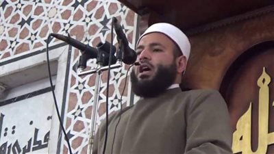 سقوط أمام مسجد أثناء تفقد أعمال الصيانة بدمياط 