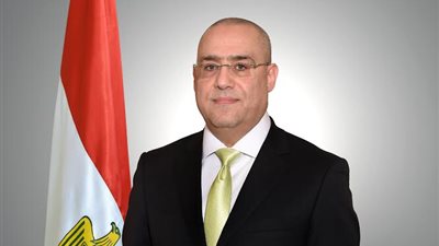  وزير الإسكان يستعرض موقف خدمات مياه الشرب لخدمة 12 مليون نسمة يومياً