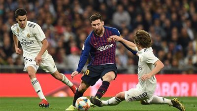 الحرب تشتعل.. ميسي يطالب بالرد على ريال مدريد وحسم أهم صفقة