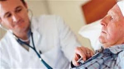 هل كشف الطبيب على المريض ينقض الوضوء؟.. الإفتاء تُجيب