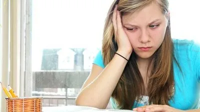 علامات الإصابة بالقلق.. تعرفي عليها 