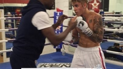 جاستين بيبر يستعد بجدية لنزاله المزعوم مع توم كروز