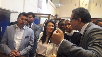 وزراء الشباب والرياضة والآثار والسياحة يشهدون افتتاح معرض 