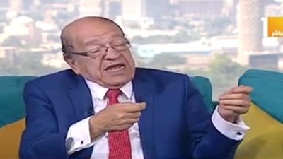 باحث في علم المصريات: ركوب السيسي عجلة 