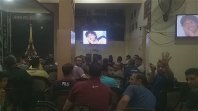 الآلاف من مواطني الدقهلية على المقاهى لمشاهدة مباريات كأس الأمم الإفريقية 