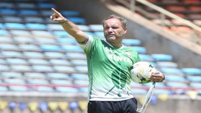 مدرب كينيا يهدد الجزائر