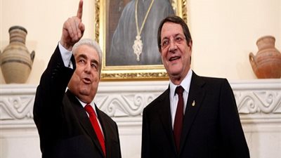 قبرص تعلن الحداد ثلاثة أيام علي وفاة الرئيس السابق