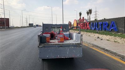  جهاز 6 أكتوبر ينتهي من تنفيذ محددات السرعة والعلامات الإرشادية بطريق وصلة دهشور