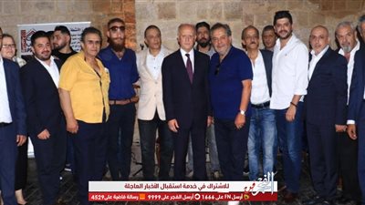 الإعلامي خضر عبوشي إلى جانب نجوم الهيبة