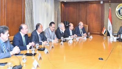 وزارة التجارة والصناعة: متابعة دورية من رئيس الوزراء لتنفيذ البرنامج الجديد لتنمية الصادرات