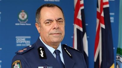 وزيرة الهجرة تعرب عن فخرها بمصري تقلد أرفع المناصب بأستراليا