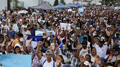 أمن هندوراس يفتح النار على الطلاب