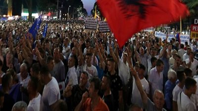 رئيس ألبانيا يرفض قرار إجراء الانتخابات البلدية