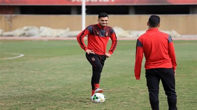 محسن وماهر يواصلان الغياب عن مران الأهلي