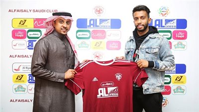 أهلي جدة يتعاقد مع مدافع الفيصلي