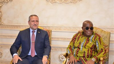 محافظ الإسماعيلية يستقبل رئيس دولة غانا 