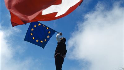 سويسرا تبدأ اتخاذ إجراءات مضادة في نزاع مع 