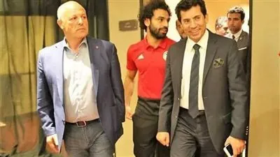 الوزير يعقد اجتماعا مع اللاعبين وأبوريدة يستجيب لرغبتهم