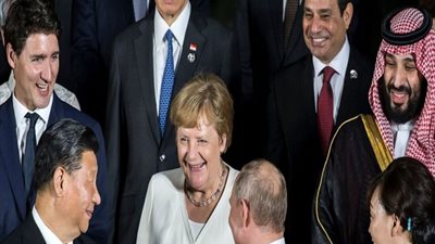 ميركل بعد حالة الارتجاف: 