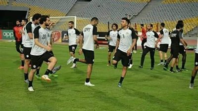 أبو جبل يشارك في مران المنتخب استعدادا لمواجهة أوغندا