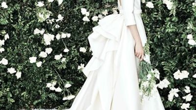 فساتين زفاف مزينة بالفيونكات لإطلالة مميزة وفريدة (صور)