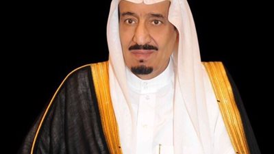 خادم الحرمين يبحث هاتفياً مع رئيس الوزراء العراقي تعزيز التعاون الثنائي