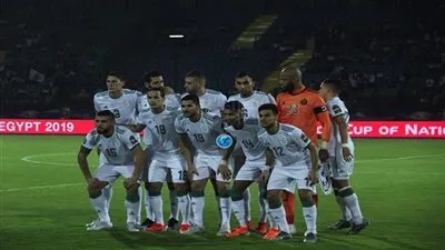 آدم أوناس لـ