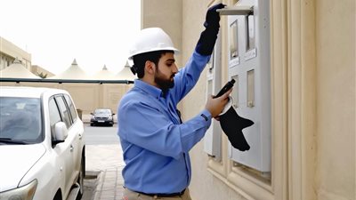 الشركة السعودية للكهرباء ترفع عدد قُراء العدادات بنحو 35%