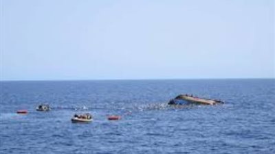 انقلاب قارب به أكثر من 70 مهاجرا قبالة ساحل تونس