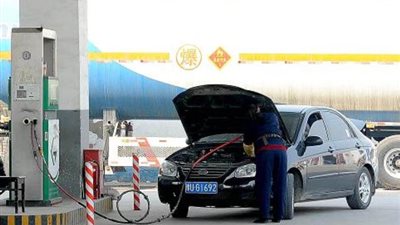 سيارتك بالغاز الطبيعي.. تعرف على حجم الزيادة في سعر 