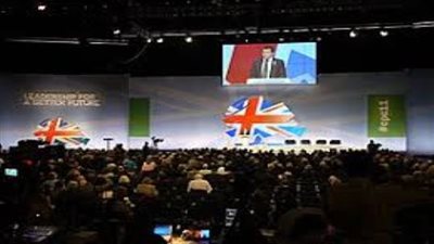 أعضاء حزب المحافظين البريطاني يحصلون على أكثر من ورقة للتصويت في الانتخابات