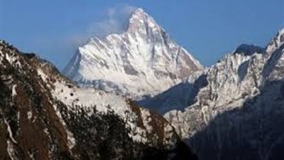 التعرف على جثث 3 اشخاص من متسلقي جبال الهيمالايا بالهند  