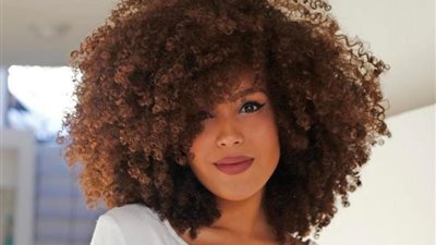 وصفات مذهلة للحصول على شعر كيرلي 