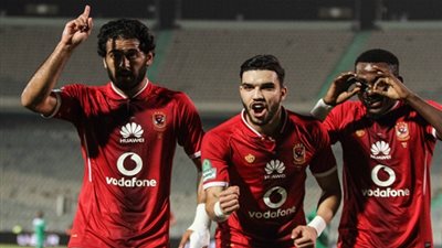 الأهلي يستغنى عن خدمات نجميه 