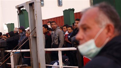إيطاليا تغلق مركزا لاستقبال اللاجئين في صقلية