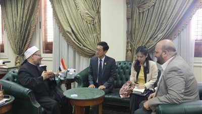 المفتي يستقبل سفير تايلاند لبحث أوجه تعزيز التعاون الديني بين الإفتاء وتايلاند