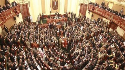 البرلمان يوافق على توحيد سن المعاش ليصل إلى 65 عامًا في عام 2040