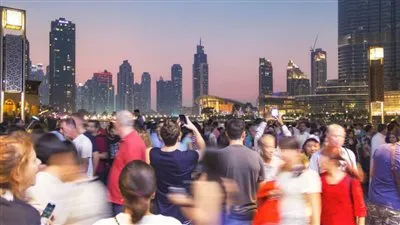 بدءا من اليوم.. الإمارات تعفي مرافقي السياح من التأشيرات