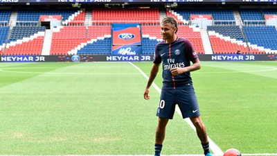 باريس سان جيرمان يهدد 