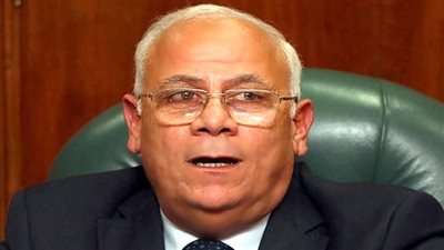 عادل الغضبان: تطبيق قانون التأمين الصحي قضى على مشاكل غياب الأطباء