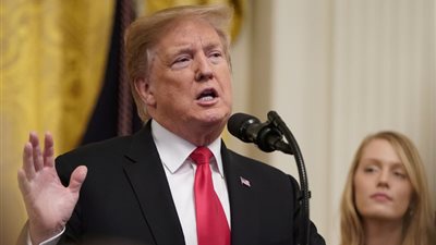 ترامب يصف 4 نائبات بأنهن يكرهن أمريكا