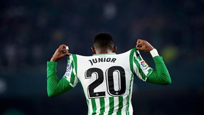 الصفقة الرابعة في برشلونة