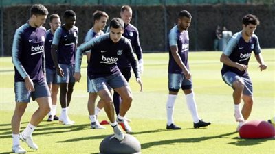 اقتراب نجم برشلونة من فالنسيا