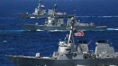 البحرية الأمريكية تجري عمليات بحث في بحر العرب عن بحار مفقود